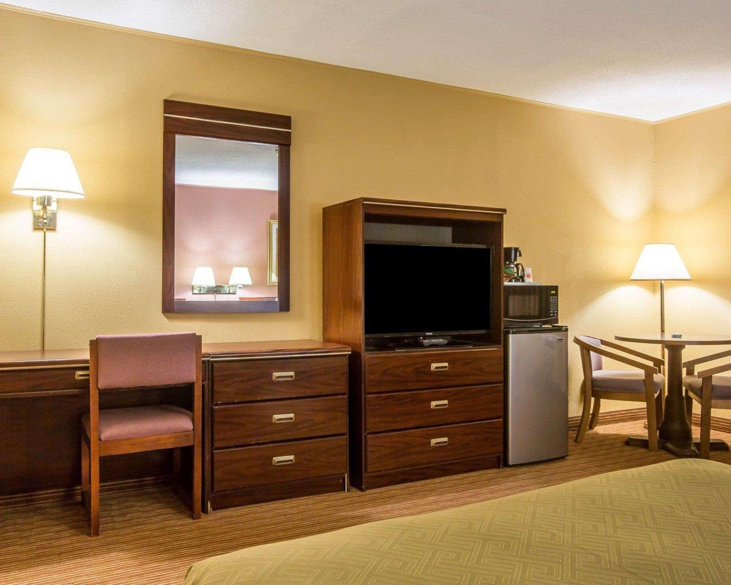 Surestay By Best Western Massena Exterior photo