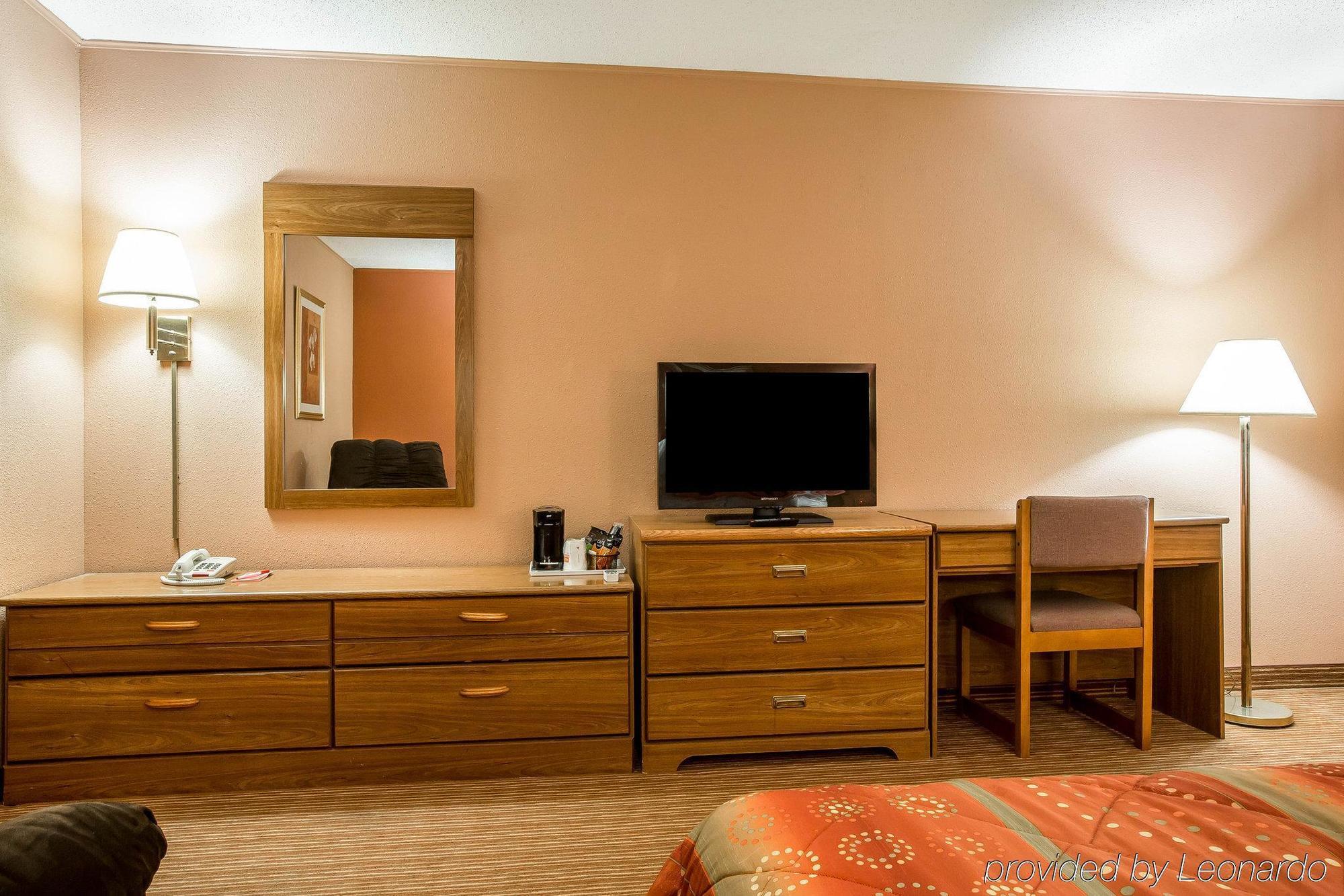 Surestay By Best Western Massena Exterior photo